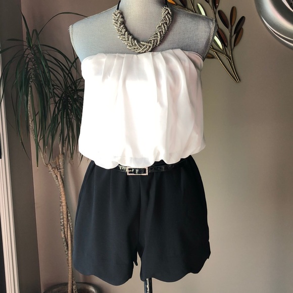 City Triangles Dresses & Skirts - Beautiful romper